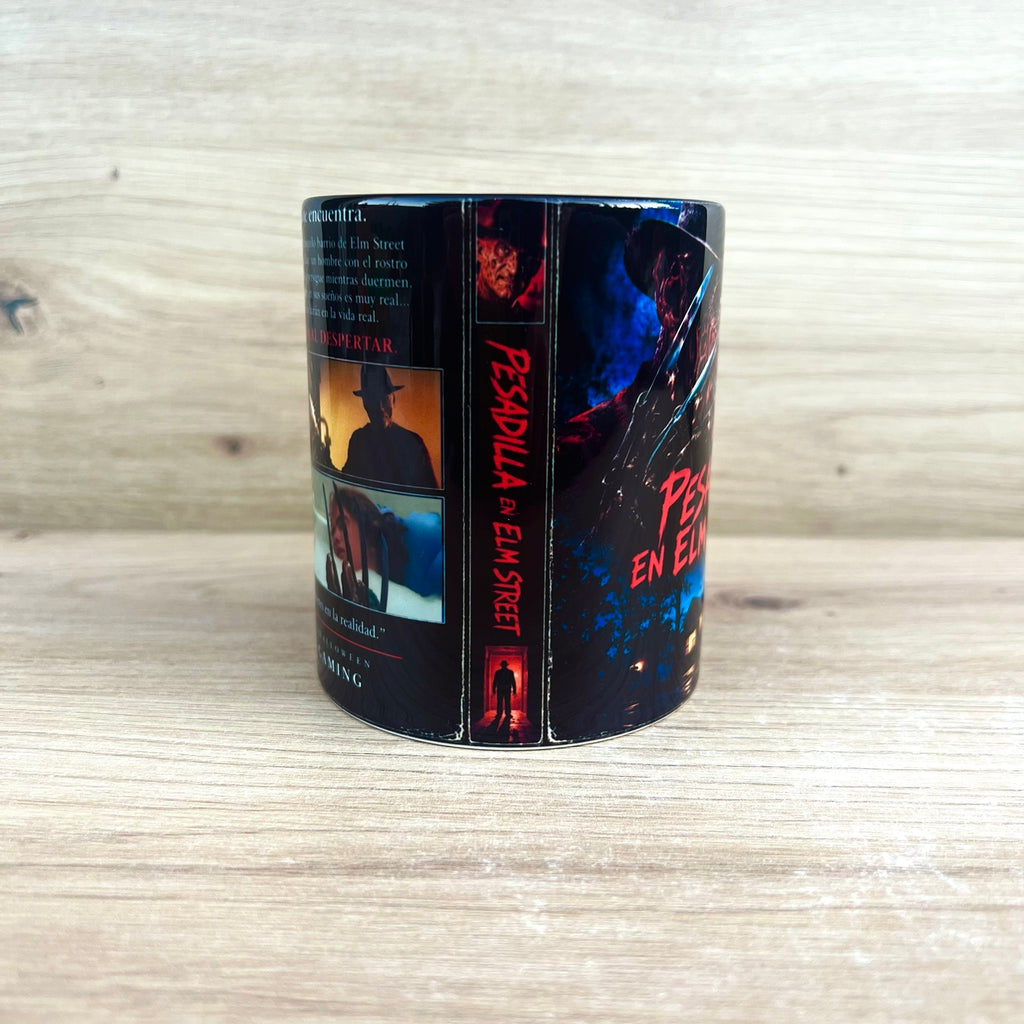Taza Pesadilla en Elm Street, vista lateral
